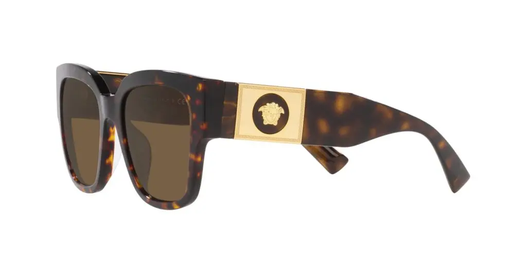 Gafas Versace: elegancia y estilo inigualables para esta temporada de vacaciones