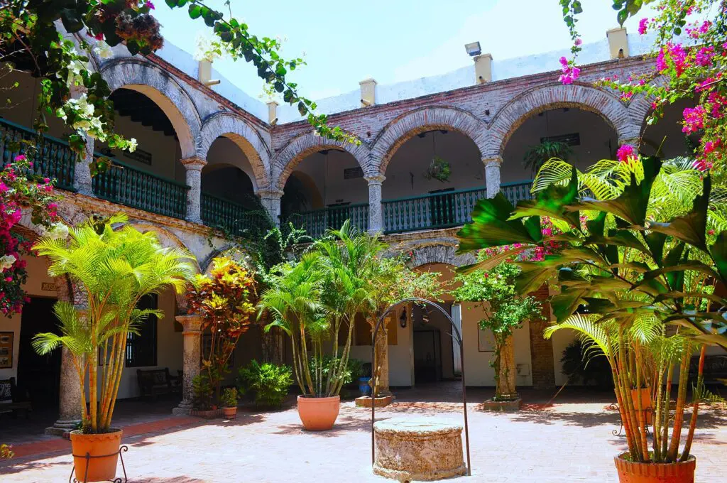 ¿cuál es el edificio más hermoso de colombia según las reseñas de tripadvisor? ¿cuál es el edificio más hermoso de colombia según las reseñas de tripadvisor?