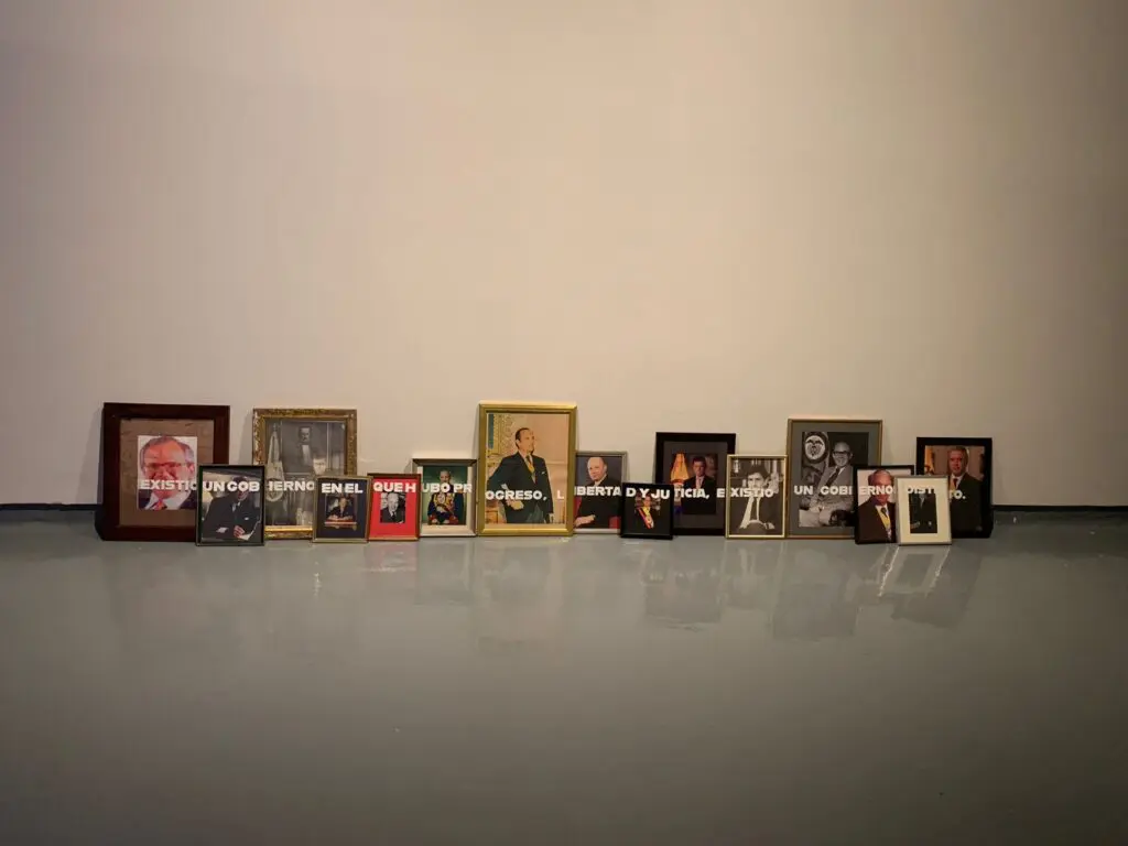 'excavar hasta llegar a las estrellas', la exposición en casa republicana que retrata el desequilibrio del mundo