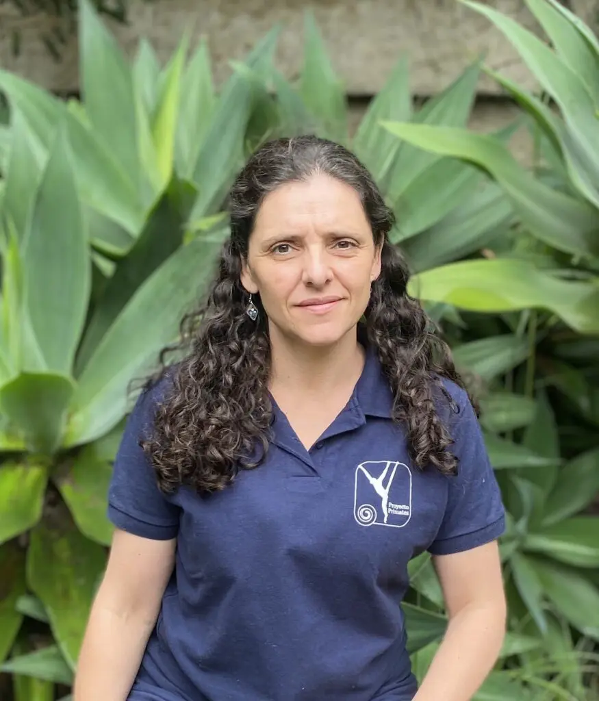 Gabriela de Luna, la colombiana que protege al mono araña, recibe el Premio Wayfinder de National Geographic
