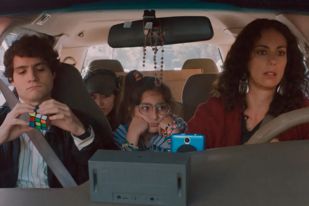 Amarres, magia e irreverencia en la primera serie latinoamericana de HBO Max Amarres, magia e irreverencia en la primera serie latinoamericana de HBO Max