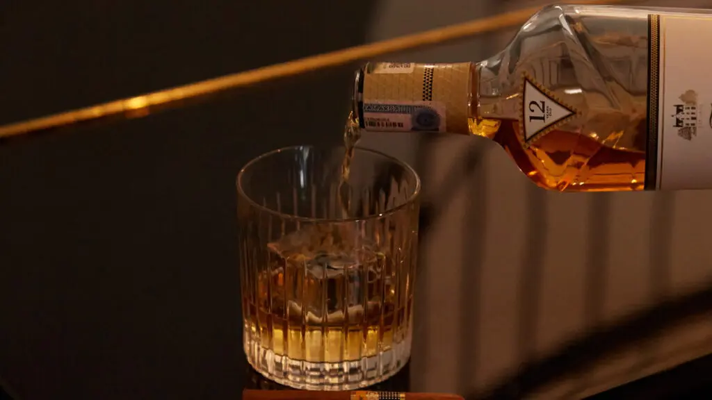 Top 5 de restaurantes y bares en bogotá para disfrutar una noche con the macallan