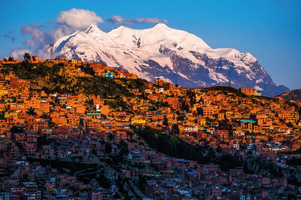 Bolivia, de las cumbres del Sajama al desierto de sal de Uyuni La Paz Bolivia