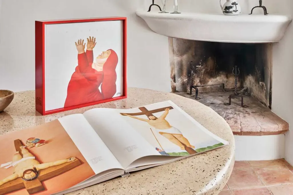 Via Crucis Artica Botero