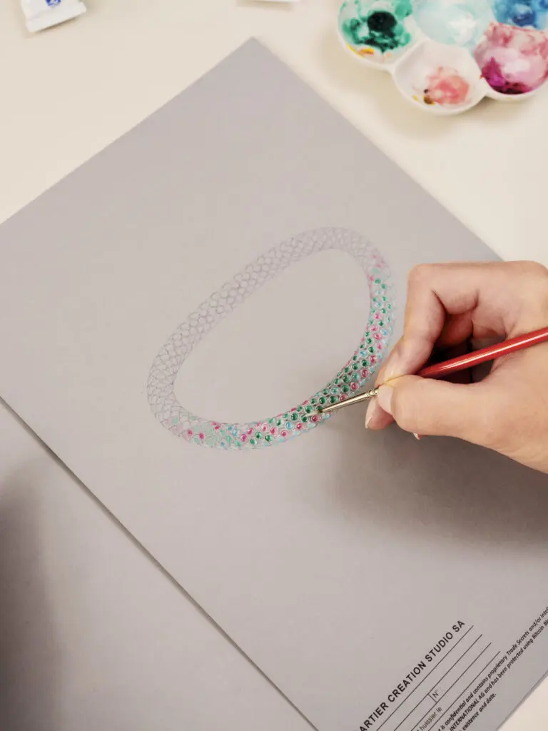 Timothée Chalamet deslumbró en la premier de Wonka con un collar único de Cartier Timothée Chalamet deslumbró en la premier de Wonka con un collar único de Cartier