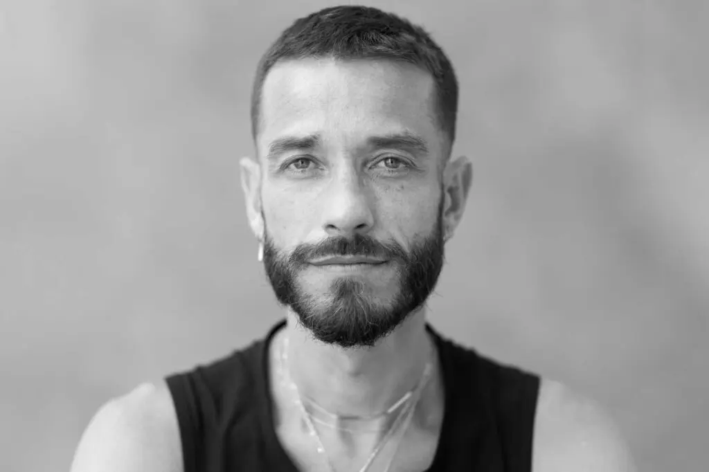 Carlos motta: el arte de incomodar Requiem carlos motta