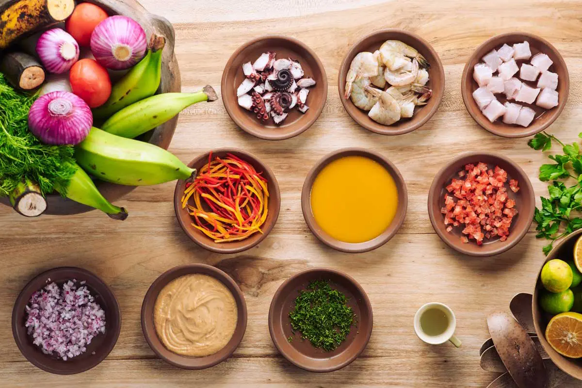 ¿Cómo preparar un ceviche mixto con maracuyá y maní? Ingredientes receta ceviche mixto