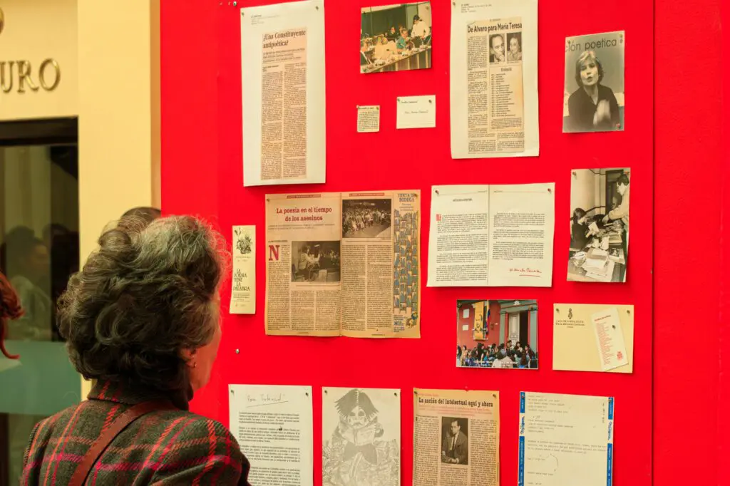 María mercedes carranza: el arte de vestirse en palabras
