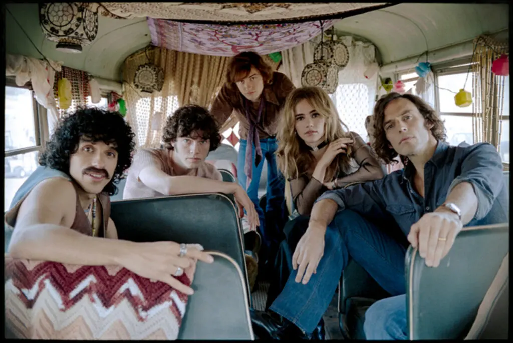 Daisy jones & the six: la serie que revive la era dorada del rock Daisy jones and the six