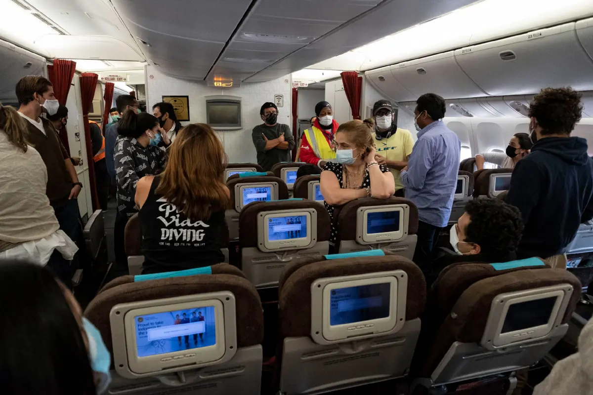 Así es regresar a Colombia en un vuelo humanitario: la historia de Emilio Aparicio