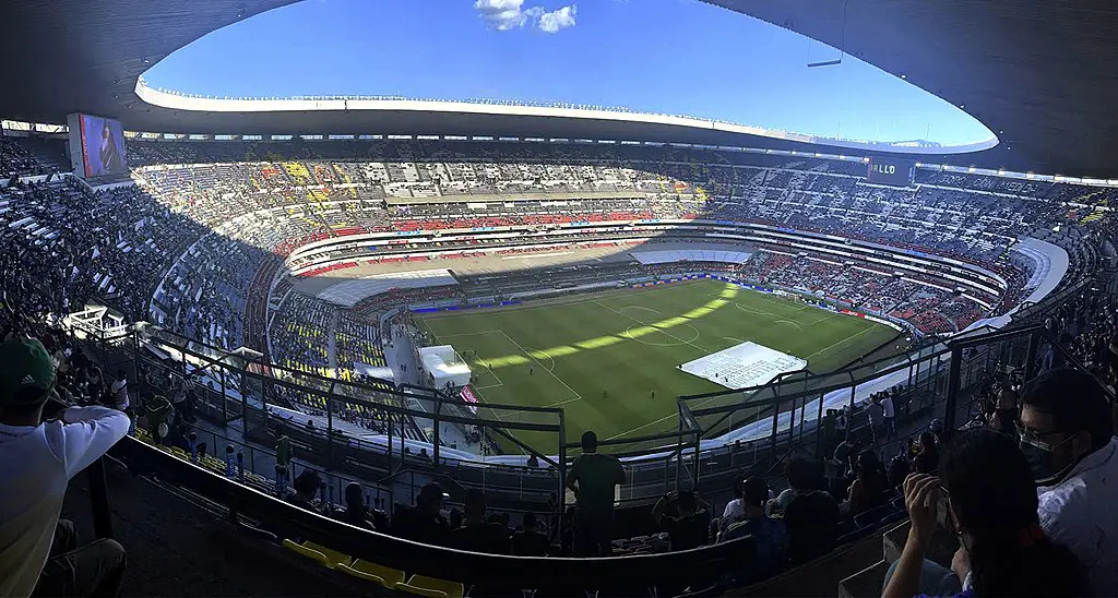 Los mejores destinos para disfrutar del fútbol: desde maracaná hasta madrid y barcelona