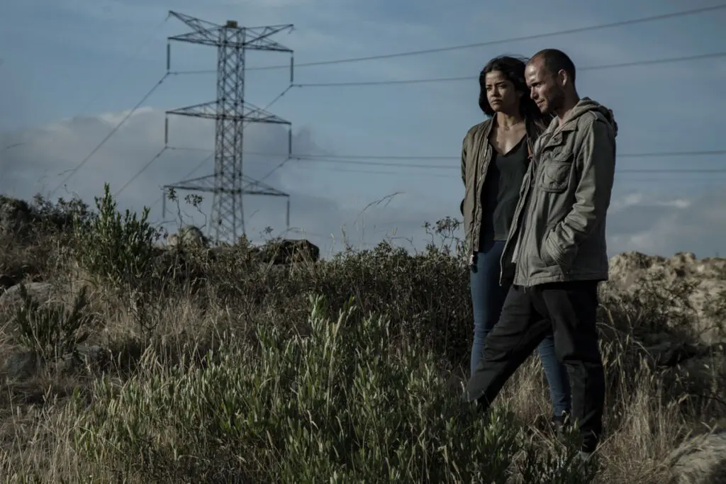 Los fierros: una película de bandidos, cine negro y una reflexión sobre la familia Los fierros