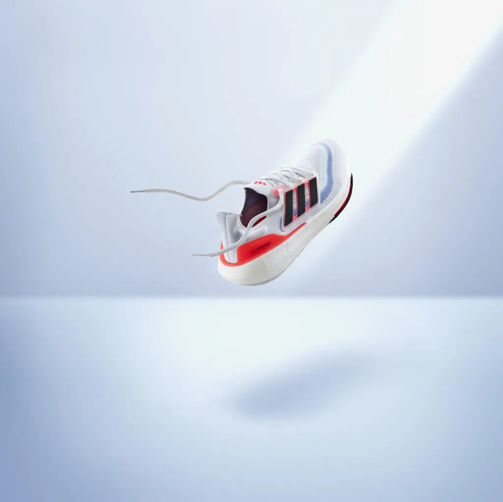 Así son los nuevos adidas ultraboost light, los tenis para running con 30% de boost más ligeros