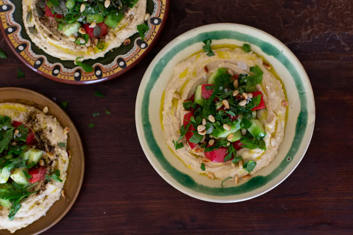 Cuatro recetas de ensaladas al estilo de oriente medio y europa del este Cuatro recetas de ensaladas al estilo de oriente medio y europa del este