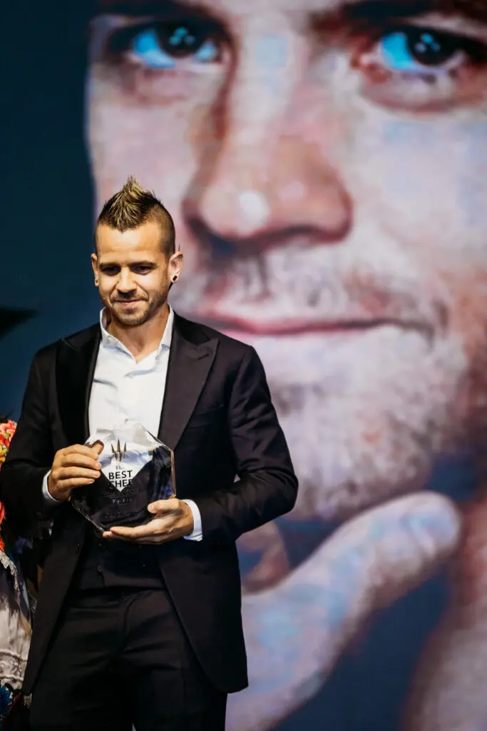 El español Dabiz Muñoz: mejor chef del mundo por tercer año consecutivo en el The Best Chef Awards 2023 El español Dabiz Muñoz: mejor chef del mundo por tercer año consecutivo en el The Best Chef Awards 2023
