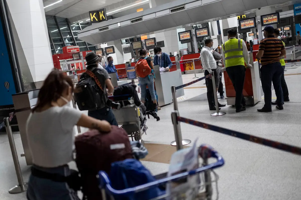 Así es regresar a Colombia en un vuelo humanitario: la historia de Emilio Aparicio