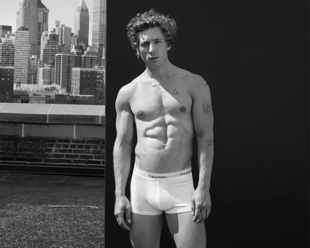 Calvin klein jeremy allen white