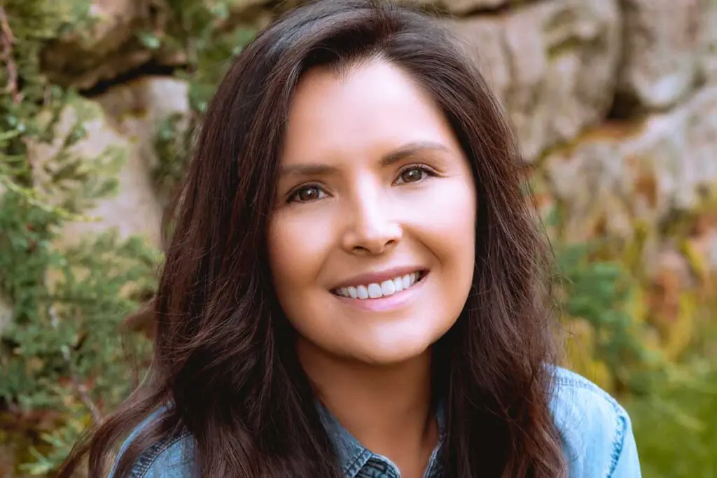 Seis artistas colombianas que triunfan en NFT Jimena Buena Vida