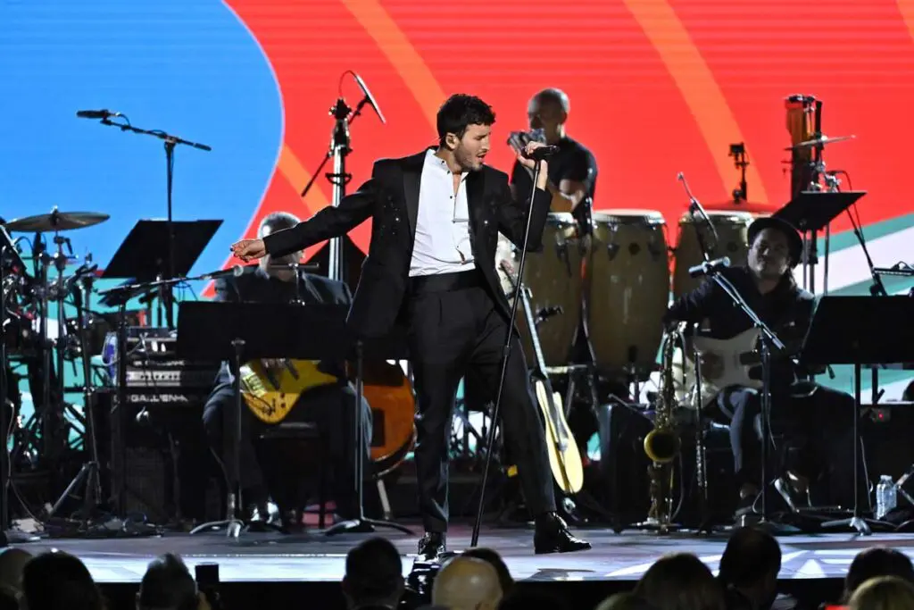 Carlos vives latin grammy
