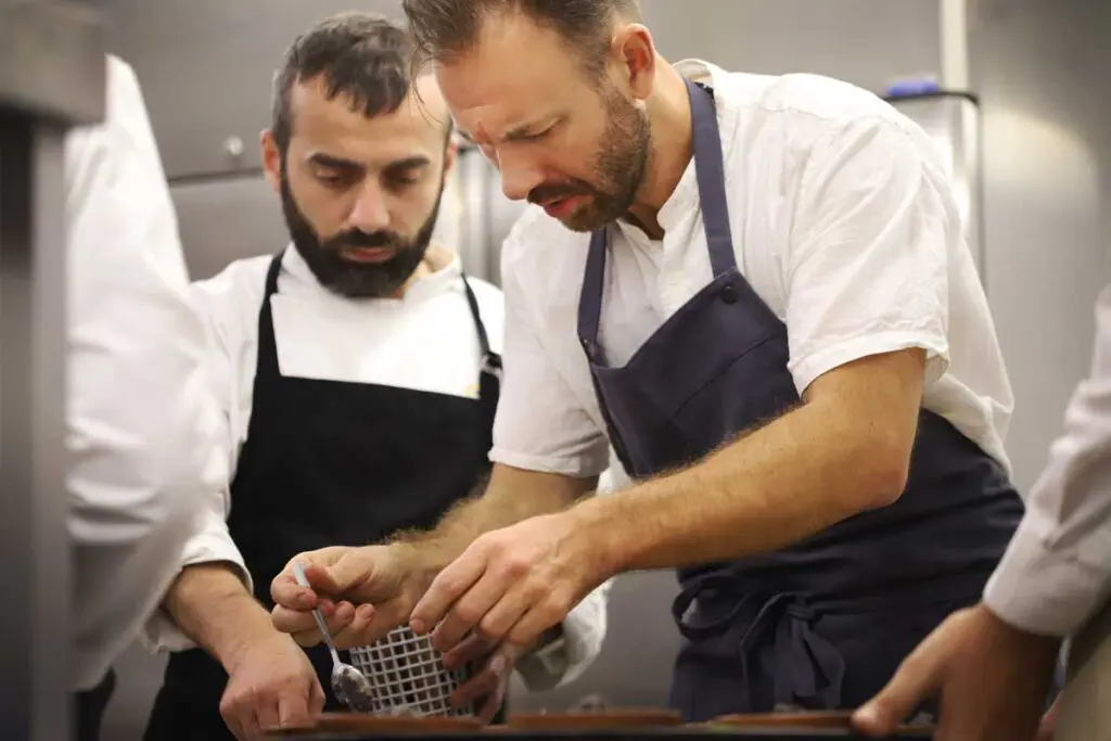 Cocina más allá de las fronteras, la nueva dinámica gastronómica Mads refslund