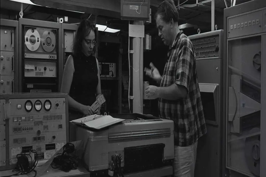 Marie Tharp: ¿Quién es la persona a la que Google le dedica un doodle interactivo?