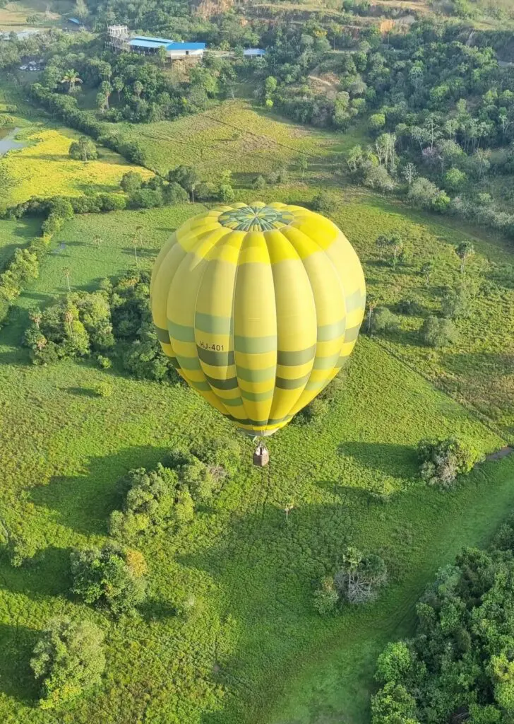Los 6 mejores lugares para viajar en globo en el mundo en 2025