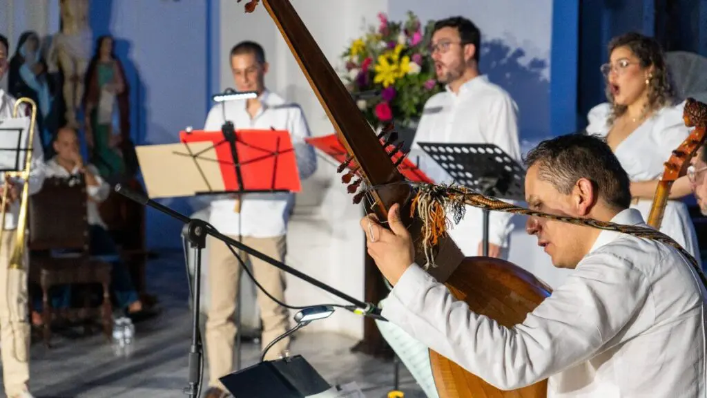 La gira nacional colombia es música sacra lleva los sonidos ancestrales a varios lugares del país Ocarinas