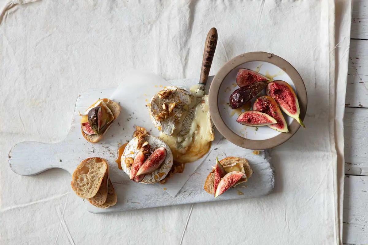 Dátiles rellenos con queso azul