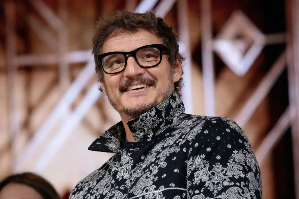Pedro pascal the mandalorian