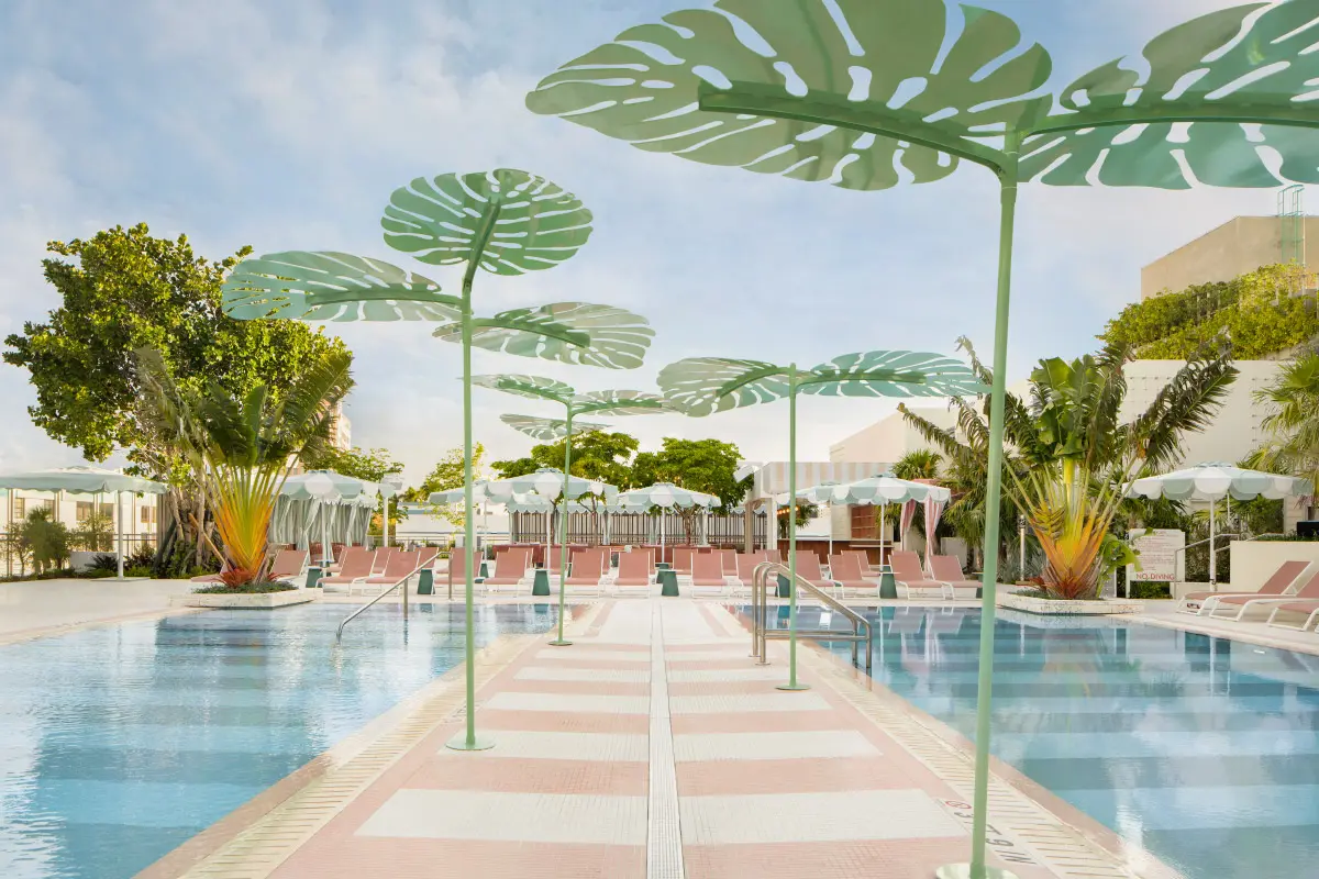 Un oasis tropical, así es el hotel de Pharrell Williams en Miami Beach piscina