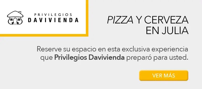 Pizza y cerveza en julia