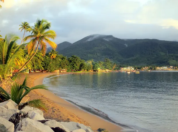 Los mejores 10 países para viajar en 2017 Portsmouth_dominica_620x460
