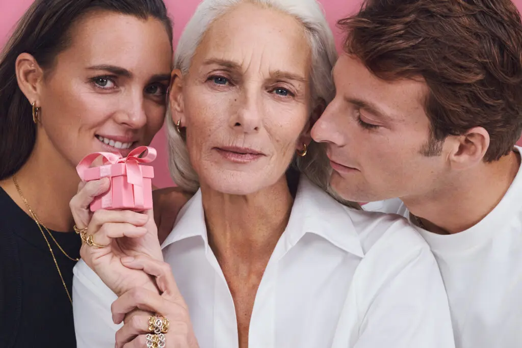 Pandora celebra el poder del amor maternal con una colección inspirada en el infinito