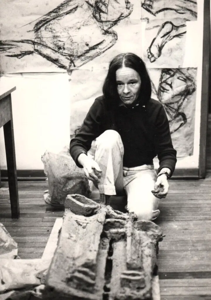 La revolución creativa de Nijolė Šivickas llega al Museo de Arte Moderno de Bogotá (MAMBO)