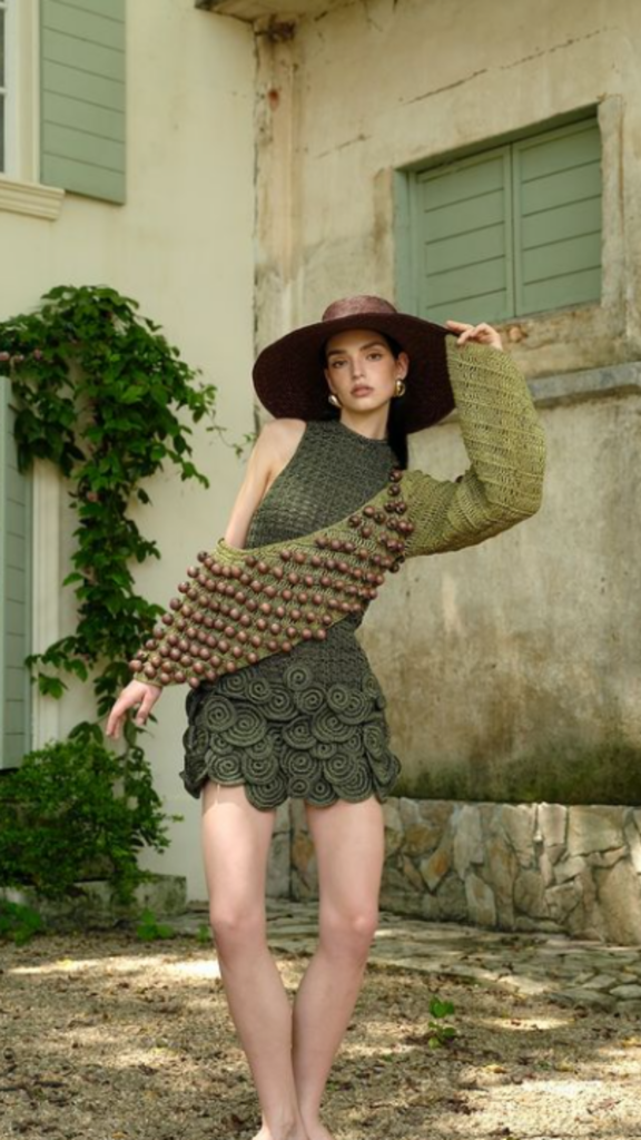 Isabella Pérez: la colombiana nombrada la mejor diseñadora del año en China