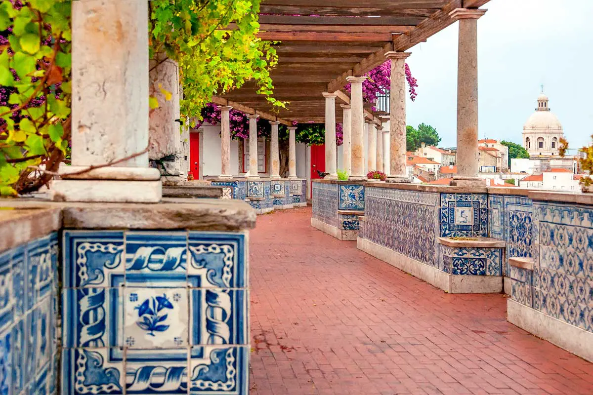 Mirador santa lucia alfama
