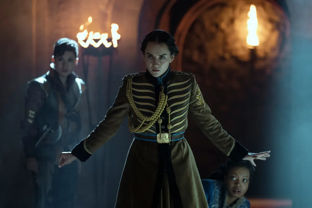 Series Shadow and Bone