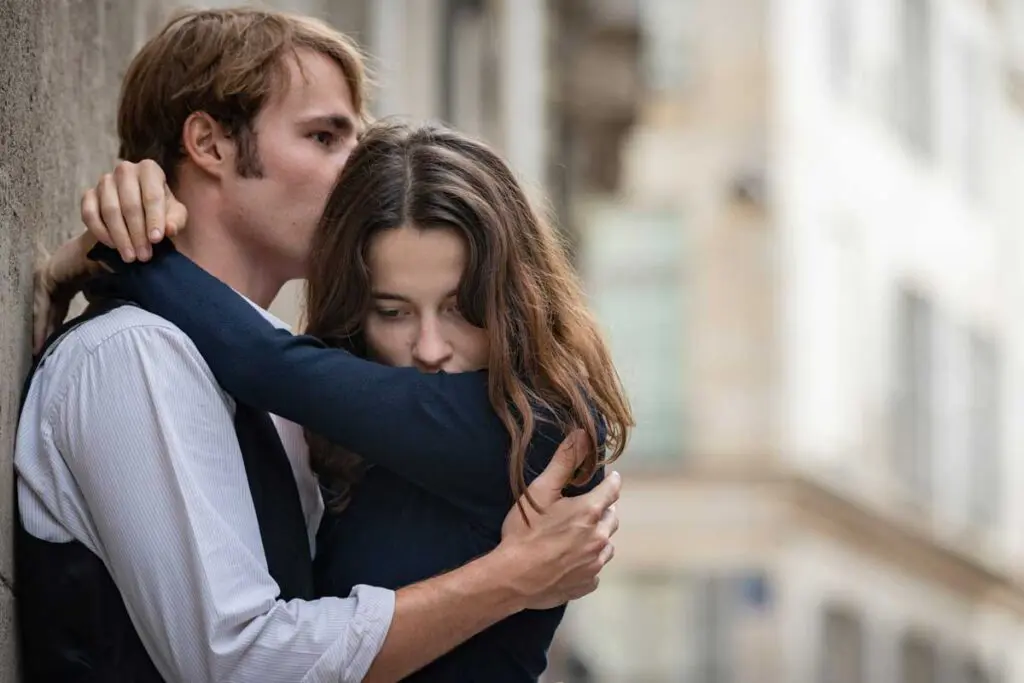 ‘una chica radiante’ y el drama de ser joven durante la segunda guerra mundial Una chica radiante película francesa