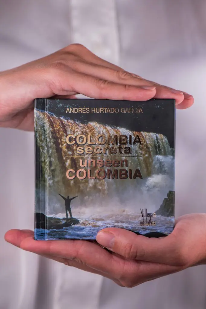 Villegas Editores celebra 50 años con el lanzamiento de 'Colombia en sus manos'