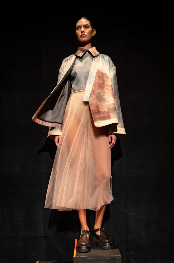 Olga piedrahita: una fusión de moda y danza en la celebración de sus 35 años de carrera