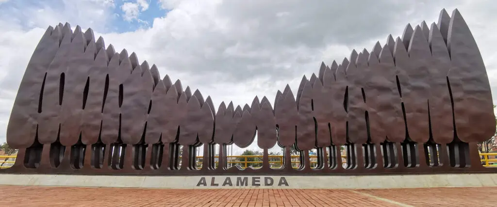 Monumento Ciprés, Bogotá para turistear