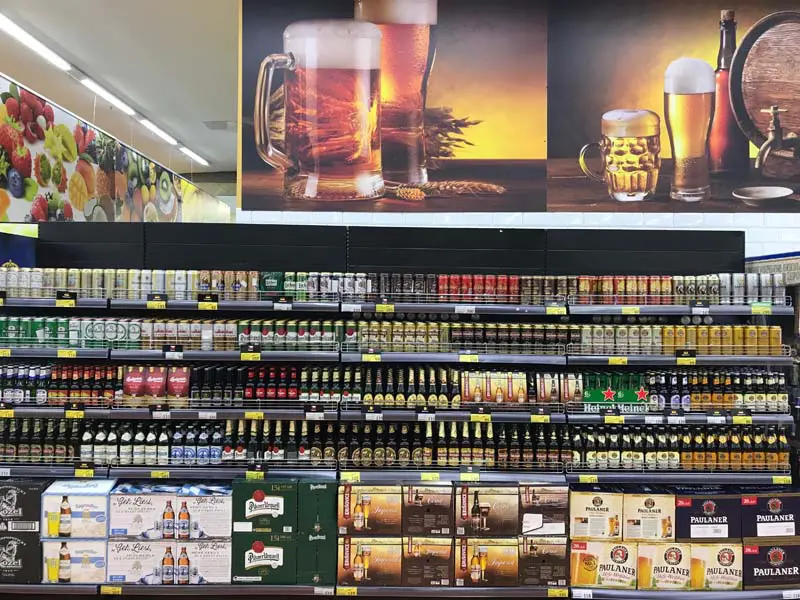 Crónicas desde Rusia: La cantidad industrial de alcohol que consumen los rusos Crónicas desde Rusia: La cantidad industrial de alcohol que consumen los rusos