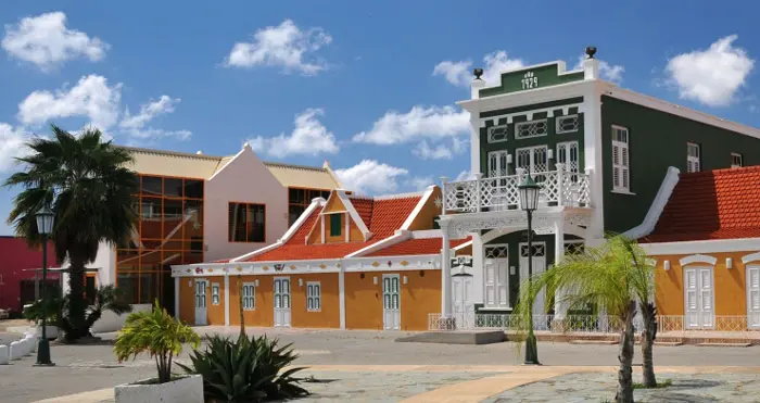 Disfrute unas vacaciones increíbles en aruba, el destino del mes en latam airlines