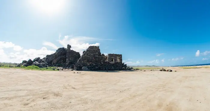 Disfrute unas vacaciones increíbles en aruba, el destino del mes en latam airlines