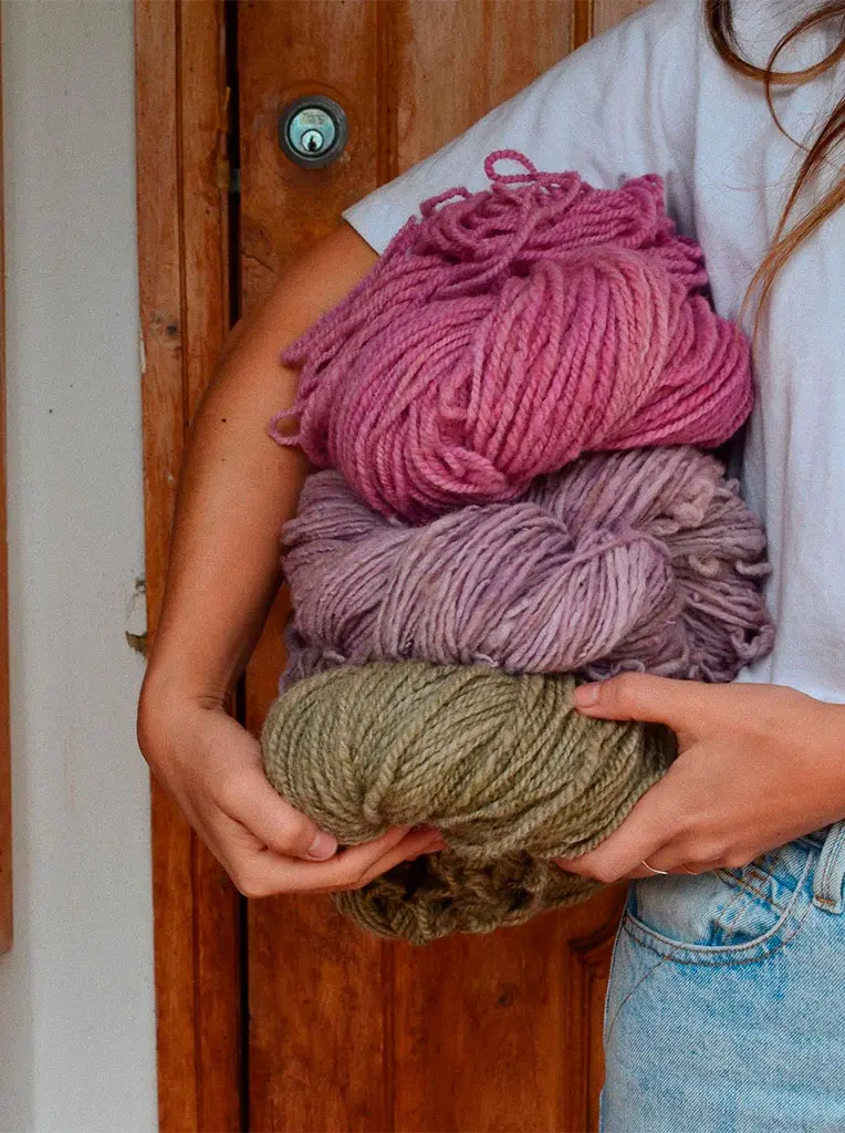 Cúrcuma, el laboratorio de color que celebra las tradiciones textiles de colombia