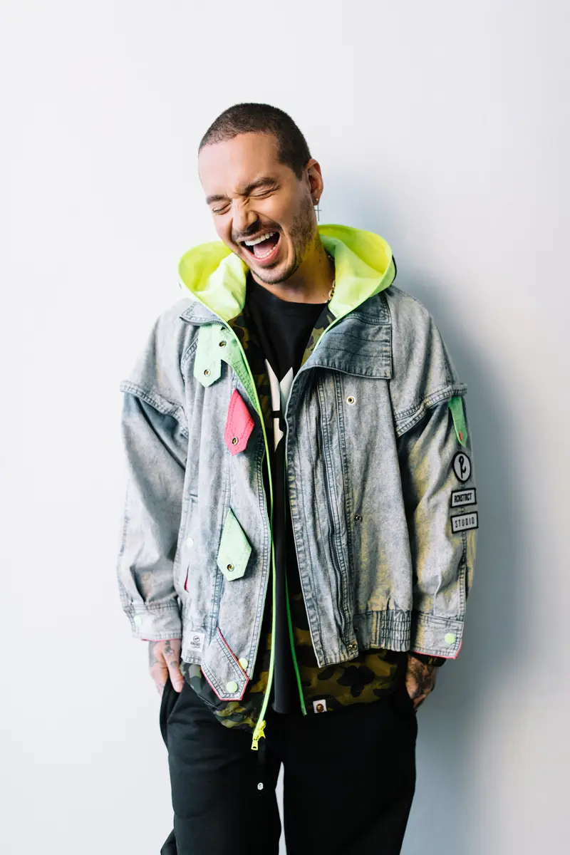 ¿por qué todos quieren a j balvin?