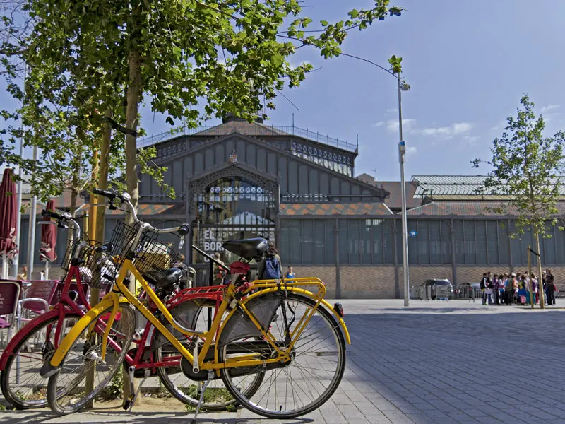 Recorra florencia, barcelona y parís en bicicleta