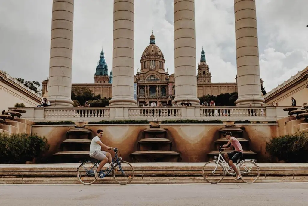 Guía para recorrer barcelona en bicicleta