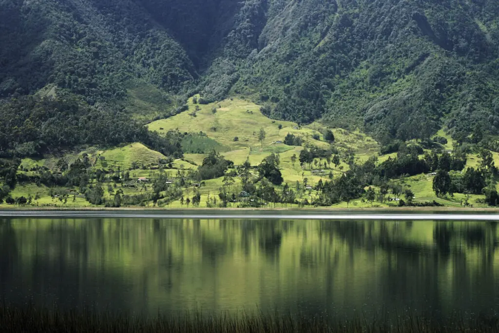 Laguna de La Cocha, rutas en bicicleta, Colombia