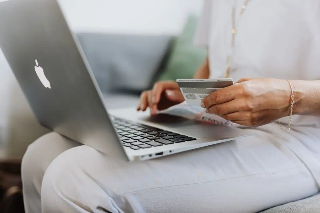 Black friday: siga estos consejos y deje el miedo a comprar por internet Black friday: siga estos consejos y deje el miedo a comprar por internet
